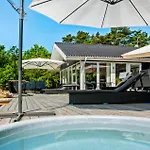 Amazing In Aakirkeby With Wifi * Vester Somarken