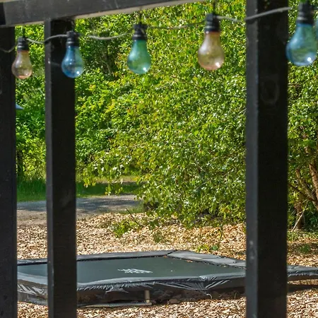 Amazing In Aakirkeby With Wifi * Vester Somarken