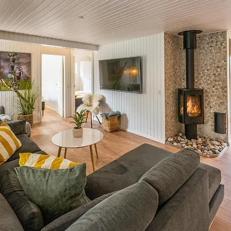 Amazing In Aakirkeby With Wifi Vester Somarken