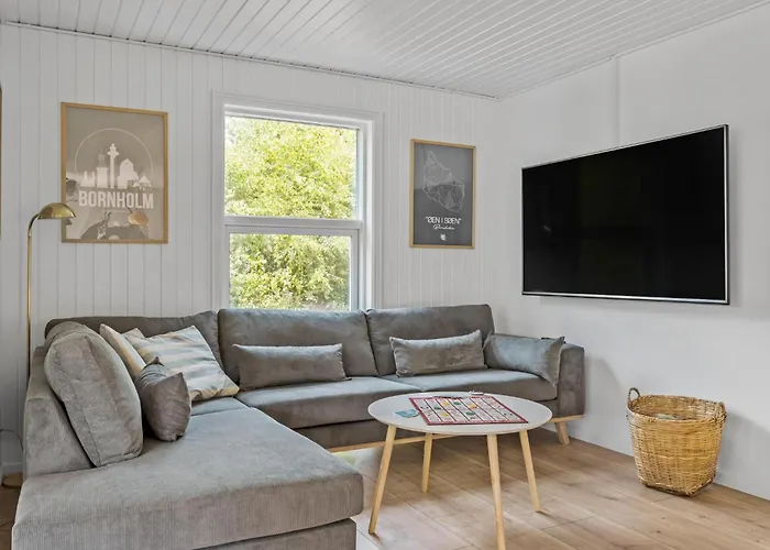 Amazing In Aakirkeby With Wifi Vester Somarken