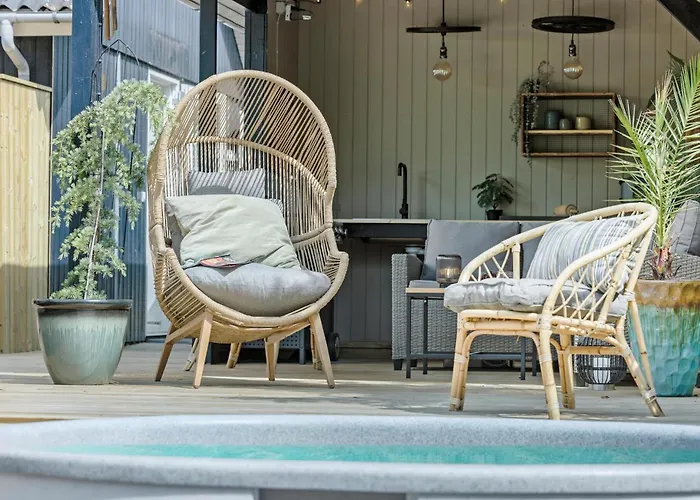 Amazing In Aakirkeby With Wifi Дом отдыха *